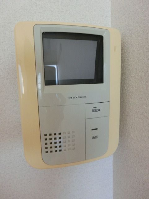 セキュリティ　ＴＶドアホンで来客確認できます