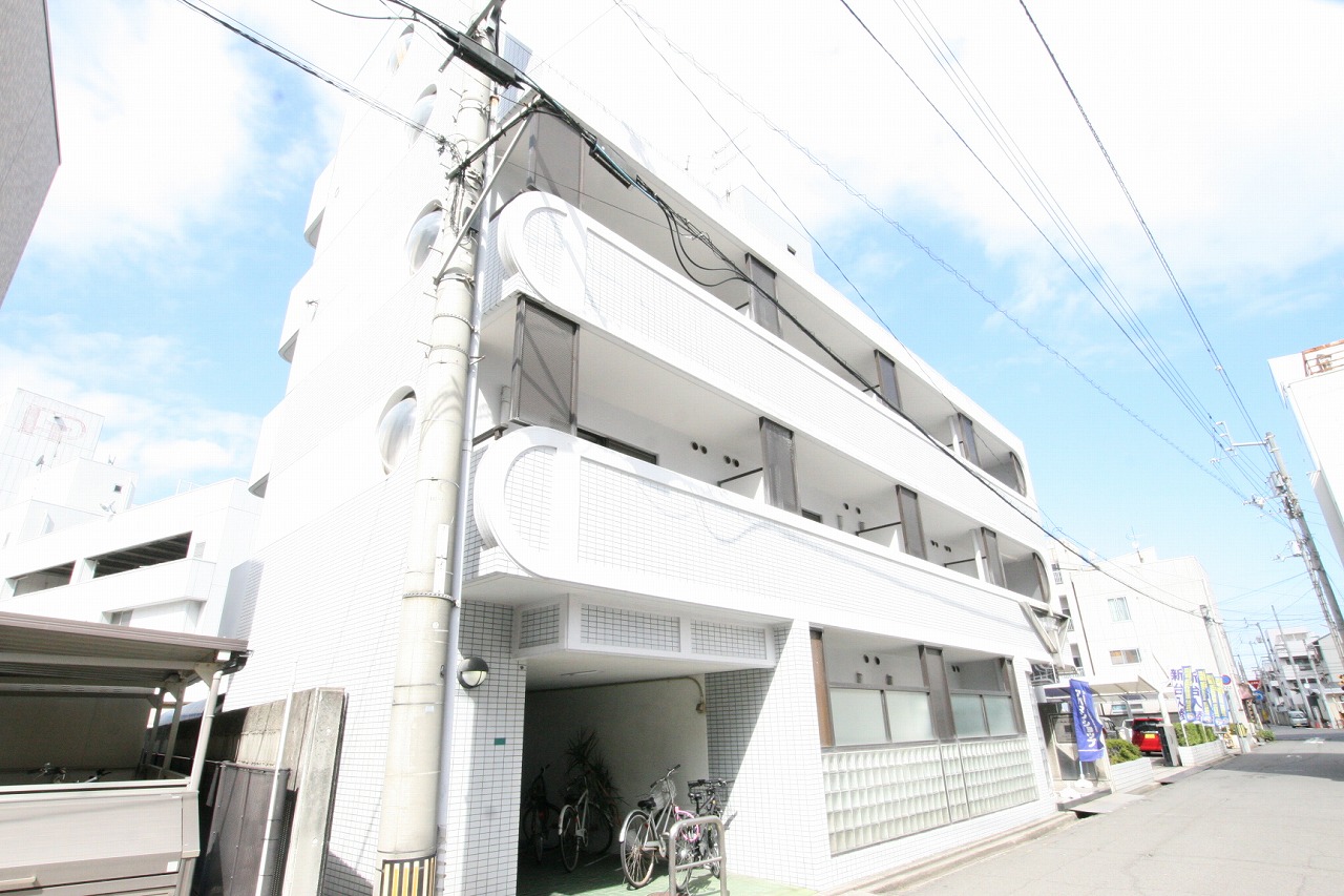 高松市松島町のマンションの建物外観