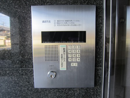エントランス　オートロックあります