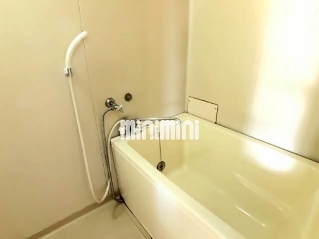 バス・シャワールーム　お風呂です