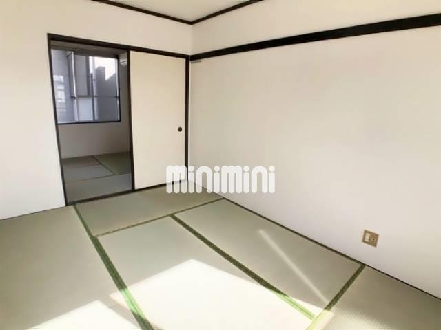 居室・リビング　南側の和室です