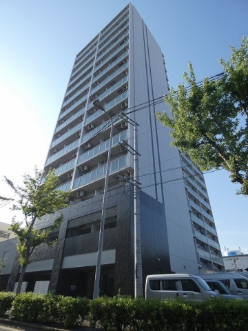 東大阪市高井田西のマンションの建物外観