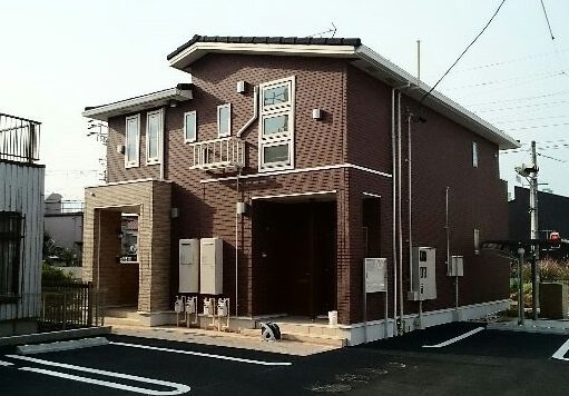 春日井市中切町のアパートの建物外観