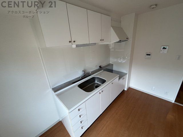 キッチン　コンパクトなキッチンで掃除もラクラク