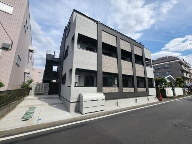 大和市渋谷のアパートの建物外観