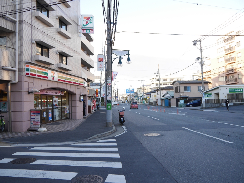 【横浜市緑区中山のマンションのコンビニ】