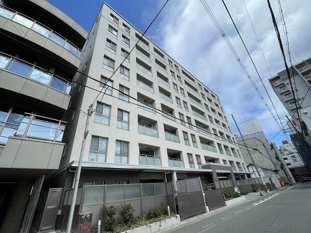 【姫路市綿町のマンションの建物外観】