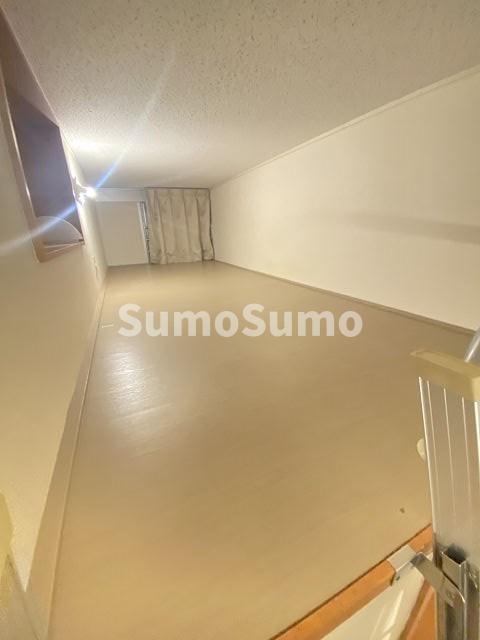 その他部屋・スペース　落ち着いて過ごせるお部屋なので、寝室にいかがでしょうか