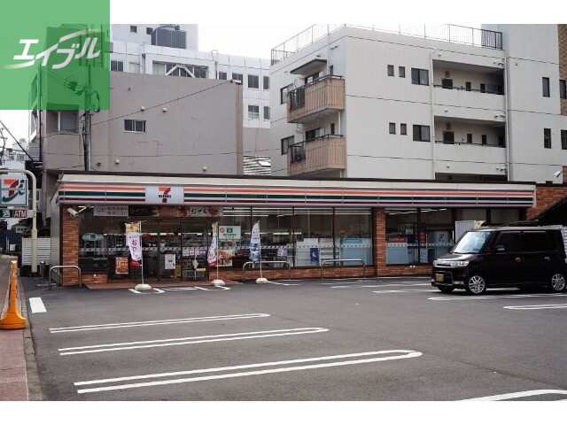 コンビニ　セブンイレブン長崎岩川町店（コンビニ）まで321m