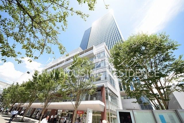 【港区芝浦のマンションのショッピングセンター】