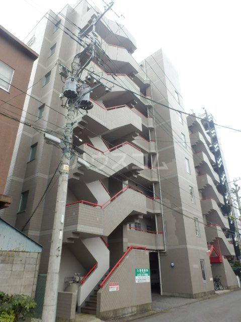 【宇都宮市中河原町のマンションの建物外観】