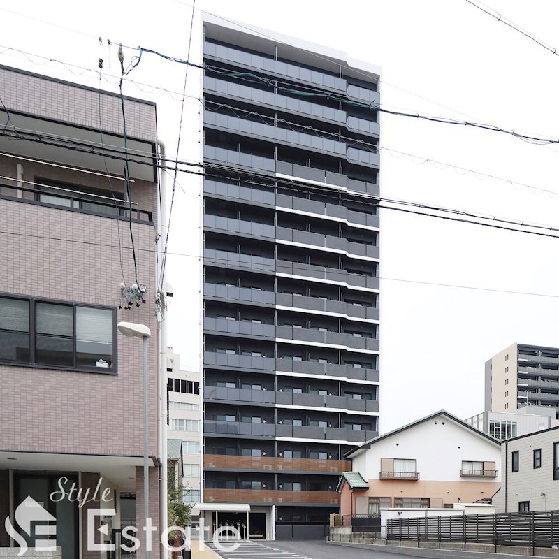 【名古屋市西区花の木のマンションの建物外観】