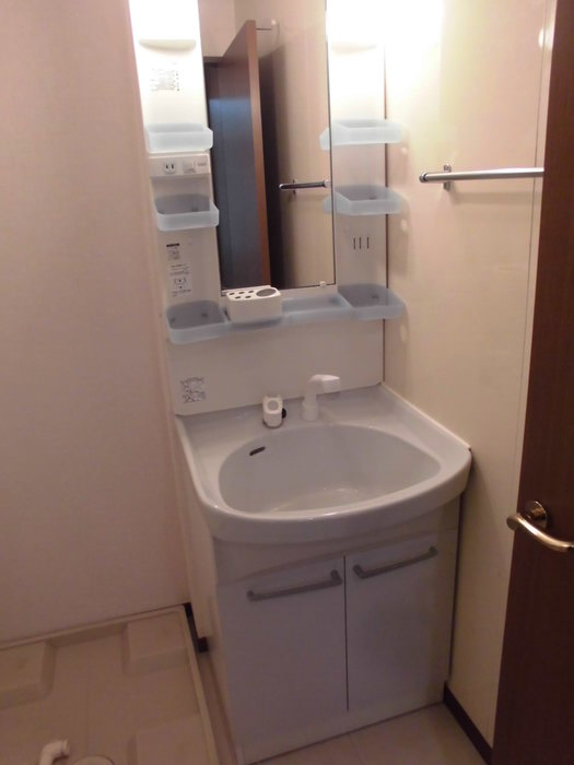 洗面設備　忙しい朝に便利なシャンプードレッサー