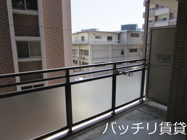 バルコニー　同型タイプの為、現状を優先いたします