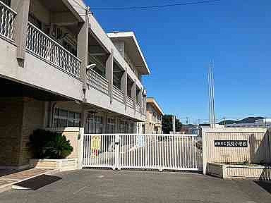 小学校　城陽小学校（小学校）まで1085m
