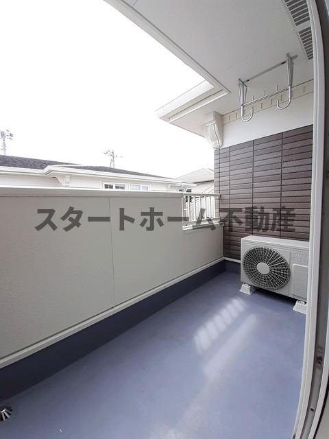 バルコニー　陽当たり良好なバルコニーです