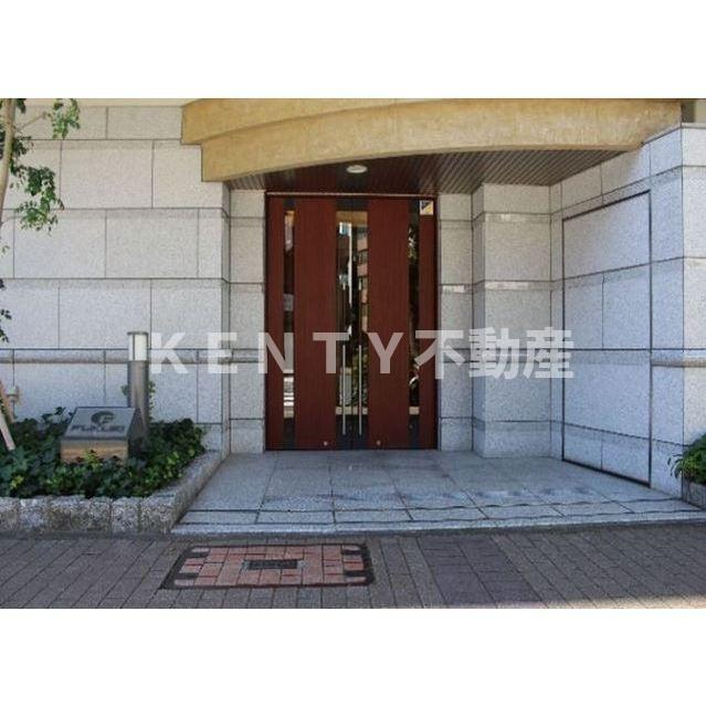 エントランス　ゆとりのあるエントランスです