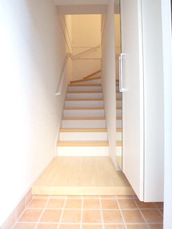 玄関　図面と現状に相違がある場合には現状を優先