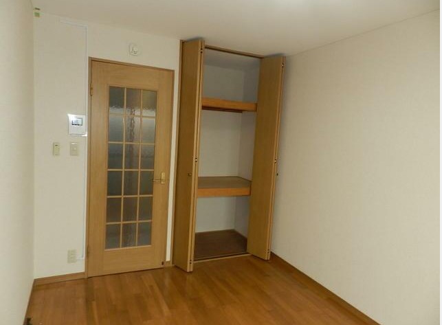 収納　同マンション別室の写真です