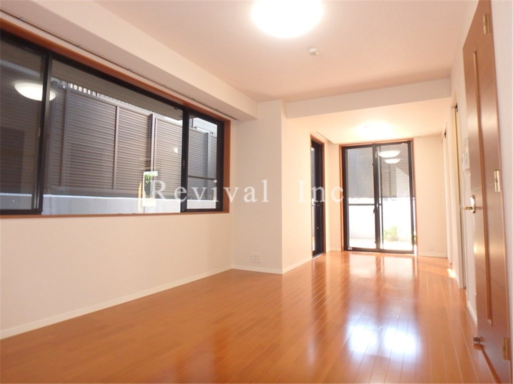 居室・リビング　ゆったりとしたリビングでございます