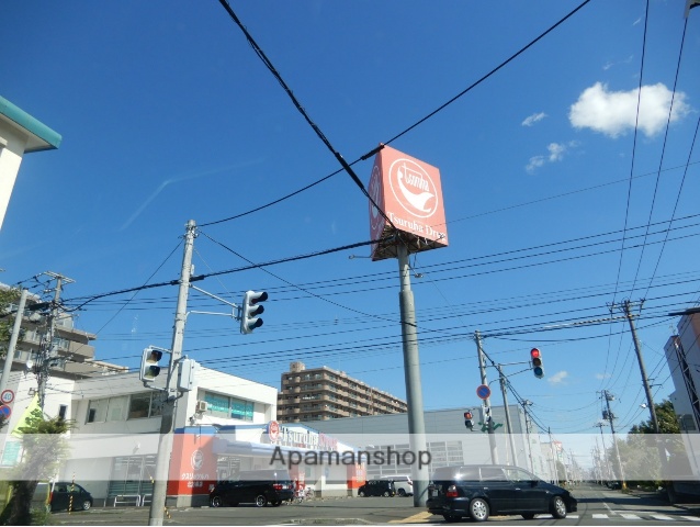 スーパー　ツルハドラッグ（スーパー）まで154m