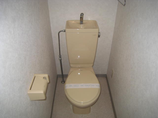 トイレ　※写真は別のお部屋です。現況を優先させて頂きます。