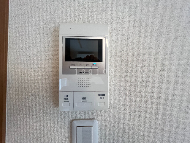 セキュリティ　モニター付きインターホン