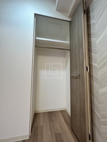 収納　プレサンス阿波座駅前　クローゼット