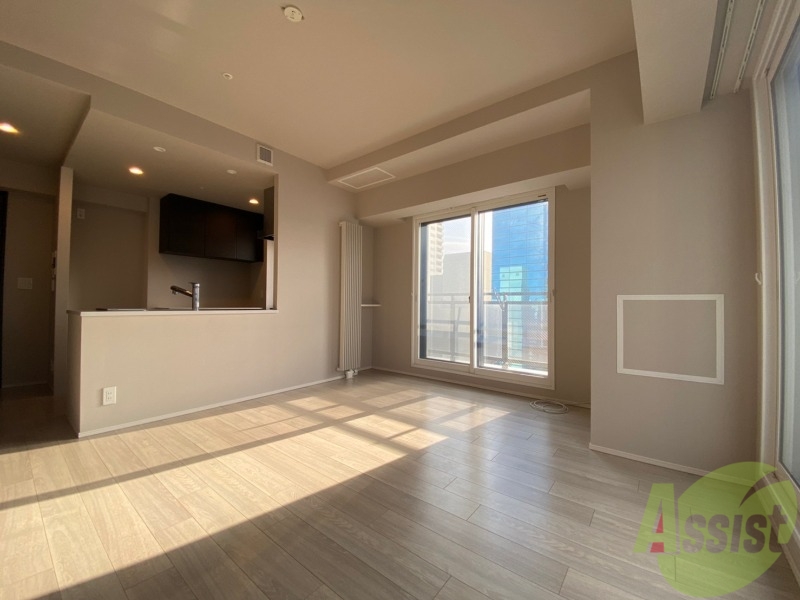 居室・リビング　広くてキレイなお部屋が広がっていて、充実した生活が送れそう。