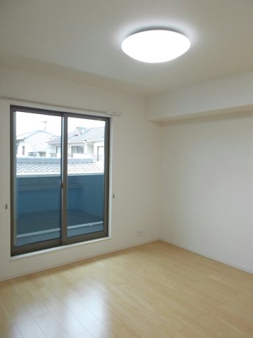 居室・リビング　ゆったり過ごせる居間です