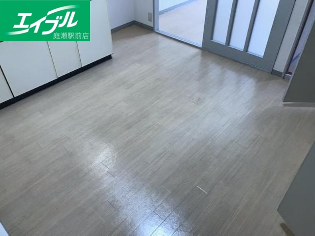 居室・リビング　リビング