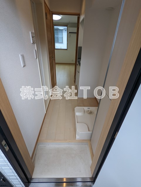 玄関　※別号室同間取り参考写真