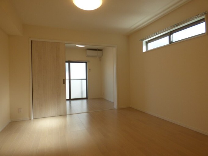 居室・リビング　同施工参考写真