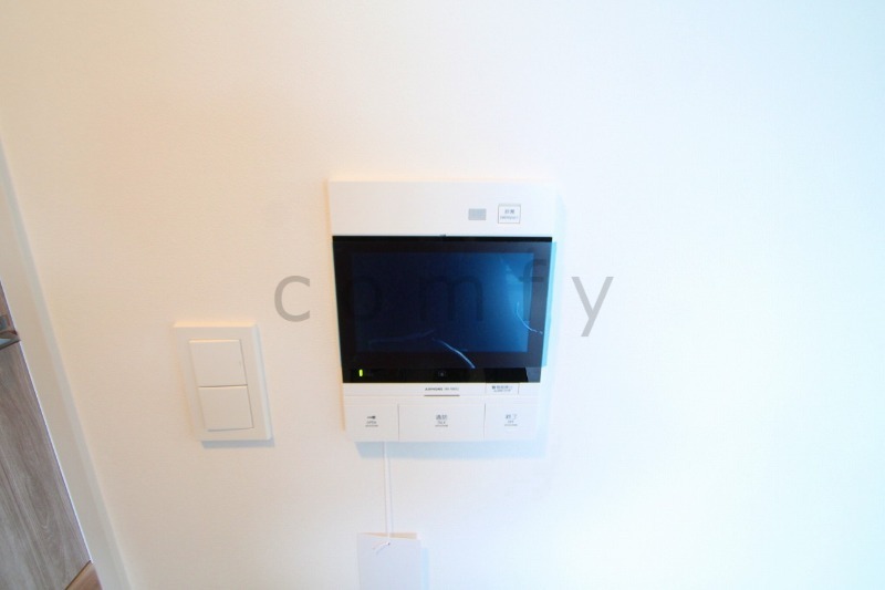 セキュリティ　モニター付きインターホン