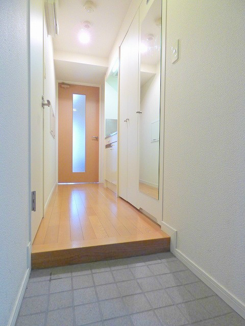 玄関　※モデルルーム