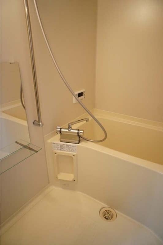 バス・シャワールーム　図面と現状に相違がある場合には現状を優先