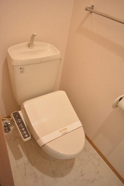 トイレ　洗浄便座