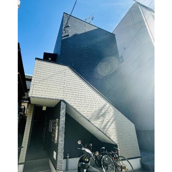 建物外観　モニター付きインターホンついてます♪