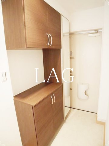 玄関　玄関です。