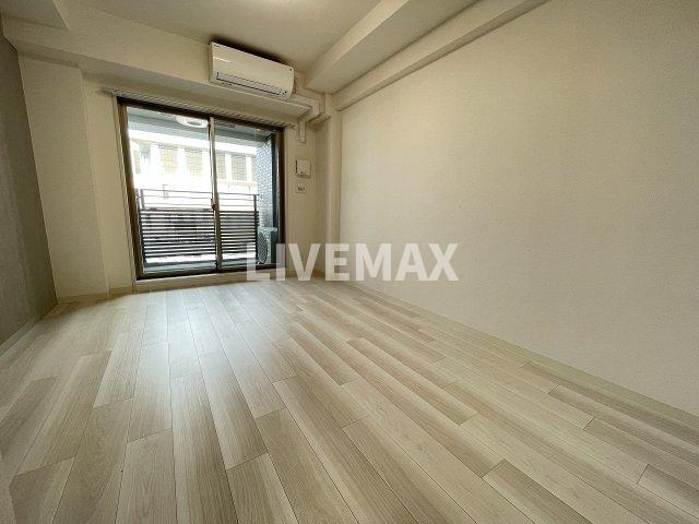 居室・リビング　※反転タイプ