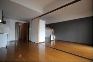 居室・リビング　広めのリビング