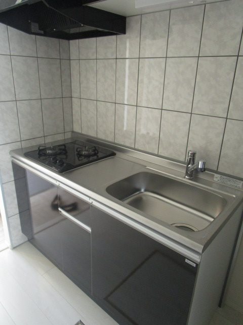 キッチン　※写真は別部屋のものです。（参考）