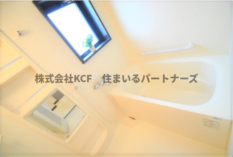 バス・シャワールーム　落ち着いた空間のお風呂です