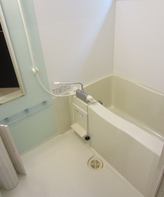 バス・シャワールーム　バスルーム（追焚有り）