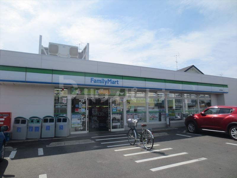 コンビニ　ファミリーマート柏西原店（コンビニ）まで550m