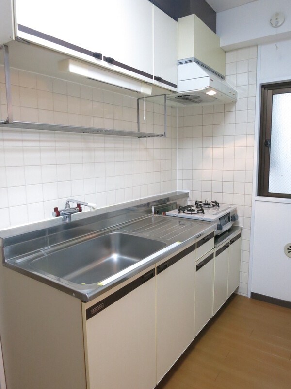 キッチン　同一物件別部屋写真