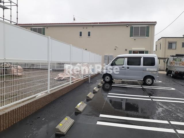 駐車場　駐車場