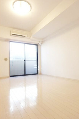 居室・リビング　【女性のお一人暮らしでも安心のセキュリティ♪】