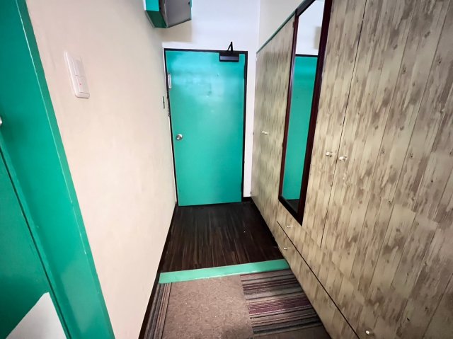 玄関　東カン名古屋キャステール