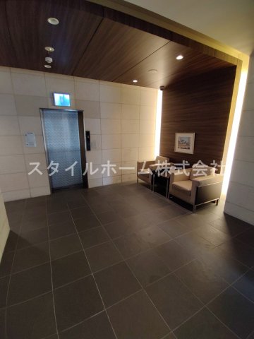 ロビー　建物の内部です